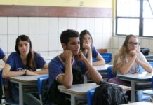 Aulas semipresenciais começam no dia 26 na rede estadual de ensino