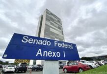 Senado aprova medida que libera empréstimo consignado a quem recebe Auxílio Brasil