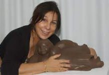 Exposição com obras de Eliana Kertész