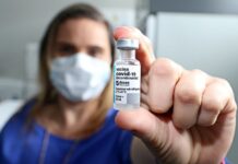 Bahia recebe mais 222.300 doses de vacinas em duas remessas na manhã desta quinta