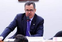 Eleitor para votar vai ter que comprovar vacina