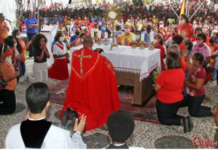 Fiéis sebastianenses celebram Corpus Christi