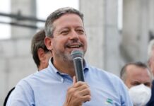 Presidente da Câmara considera difícil virada de Bolsonaro, diz coluna