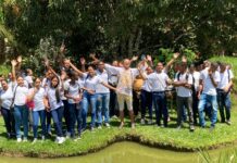 Estudantes do João Paim visitam Ateliê do artista Ed Ribeiro