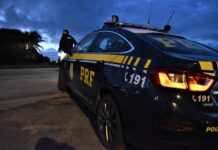 PRF apreende mais de 30 toneladas de farinha com nota fraudada