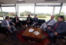 Rui recebe prefeitos baianos e promete articulação contra queda de receita do FPM em 101 municípios