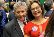 ‘Justiça sendo feita’, diz Caetano após Ivoneide tomar posse como deputada