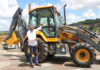 Márcio Marinho entrega retroescavadeira no município de Terra Nova
