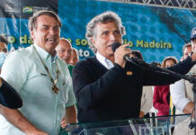 Bolsonaro guardou joias e outros presentes em fazenda de Nelson Piquet, em Brasília