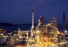 Petroleiros pedem apuração sobre elo entre joias dadas a Miclele Bolsonaro e venda de refinaria na Bahia