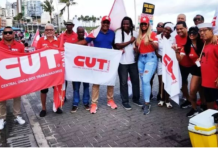 SINDTICCC marca presença em festa para o trabalhador na Barra