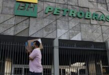 Petrobras reduz preço da gasolina em R$ 0,14 para as distribuidoras