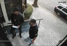 VÍDEO: Falsos policiais tentam entrar em prédio de luxo e são impedidos por porteiro