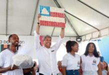 Jerônimo inaugura nova escola em tempo integral no distrito de Caípe