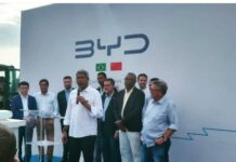 Bira, representa Sindticcc no início das obras da primeira fábrica de carros elétricos no Brasil