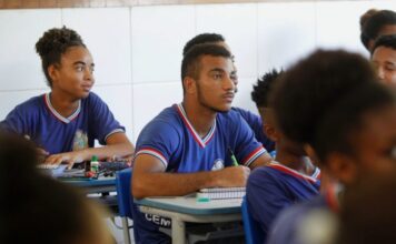 Escolas estaduais realizam busca ativa dos estudantes que ainda não foram se matricular