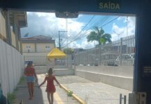 Banco pode ser condenado por não sinalizar porta de vidro