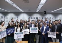 PL do piso salarial dos fisioterapeutas e terapeutas ocupacionais é aprovado na Câmara