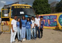 Estado entrega novos ônibus escolares em Monte Gordo e Arembepe, no município de Camaçari